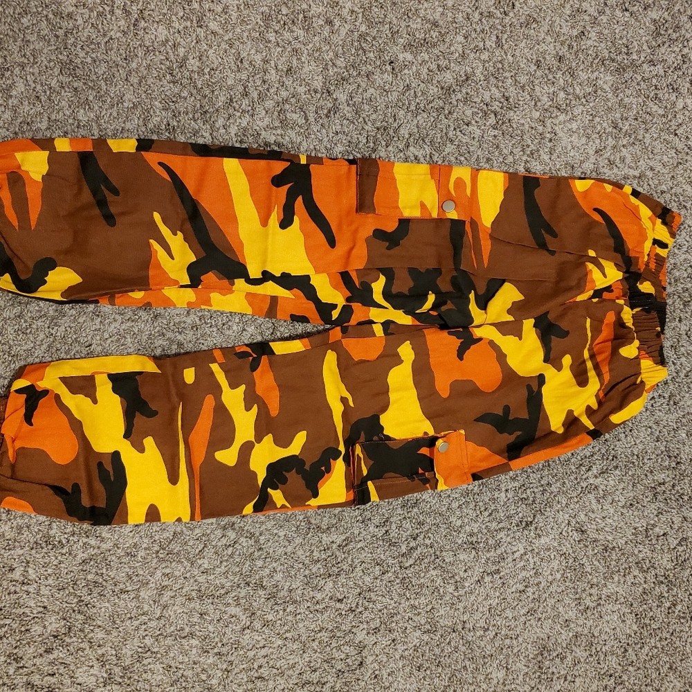 Camo pants
